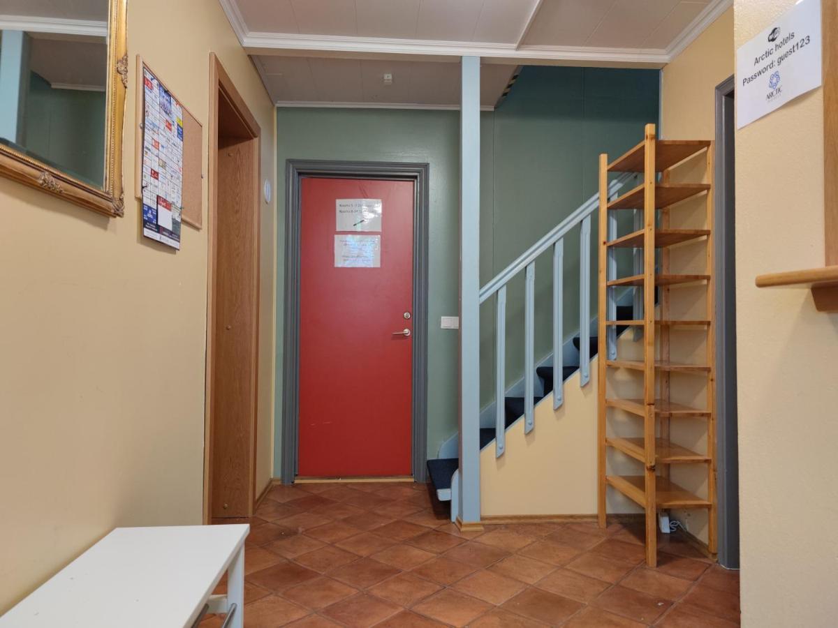 Saudarkrokur 550 Guesthouse מראה חיצוני תמונה